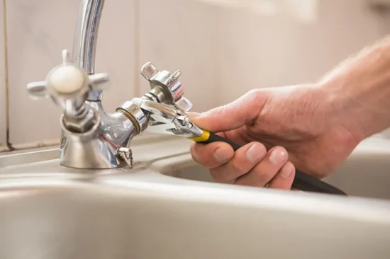 changement robinet melangeur de salle de bain